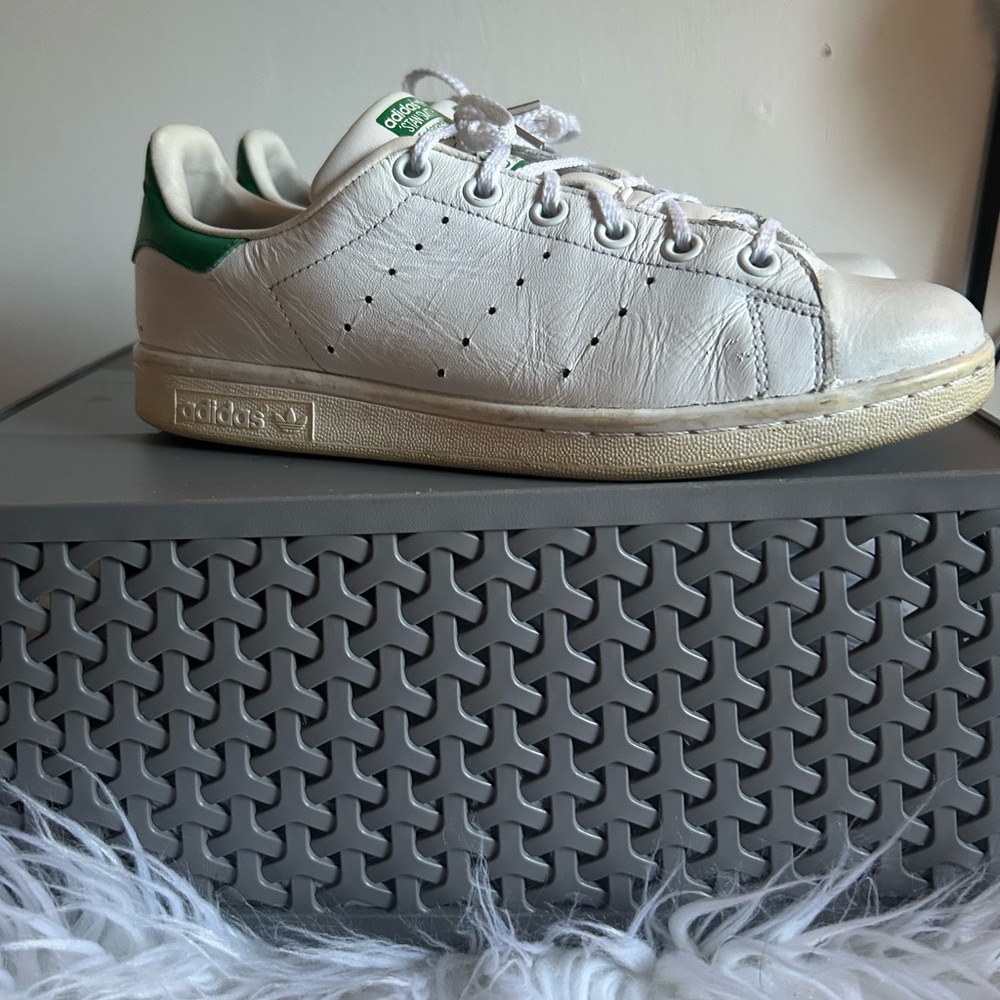 Original adidas Stan Smith white leather and green logo size 6